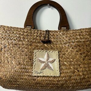 Basket weave beach tote with Wooden Handles and starfish detail
